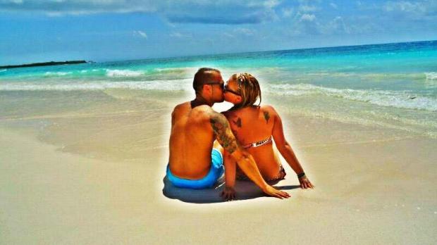 527007_4491680852894_2058571250_n